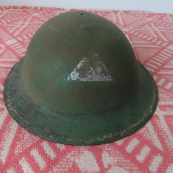 Original British WW1 M1917 Brodie Helmet - Stamped YJ 158 - Picture 1 of 6